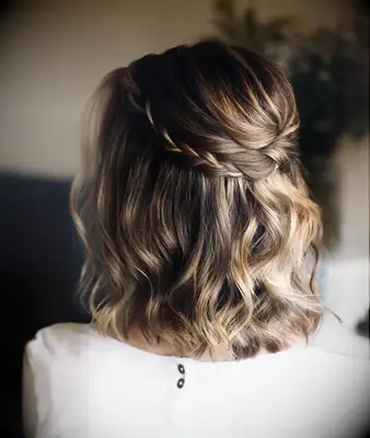 Short hair wavy halo braid wedding hairstyle