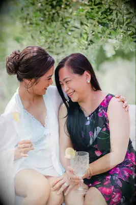 Simple and straight long mother of the bride hairstyle