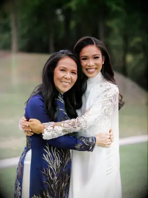Soft curls mother of the bride hairstyle for long hair