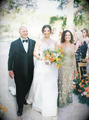 Medium length mother of the bride curly hairstyle