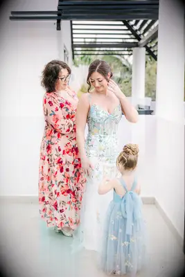 Beachy waves mother of the bride short hairstyle