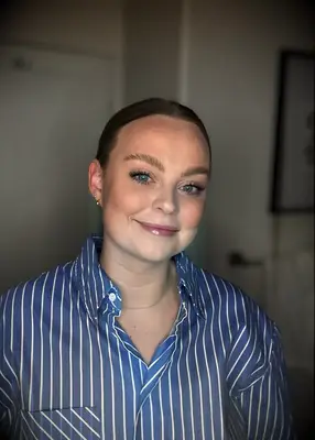 Ardell press-on lightweight bridal lashes