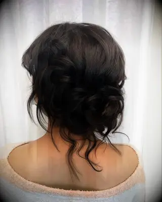 Rose wedding updo for medium length hair