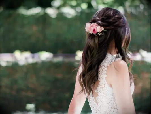 Romantic Twist With Flowers