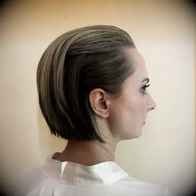 Sleek bob thin wedding hairstyle