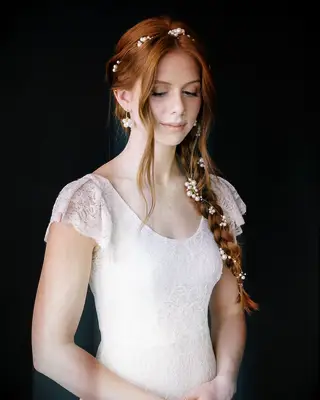 De 35 bedste brudefrisurer til hår op til