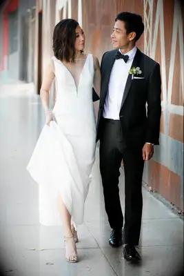 Lob with soft waves and side part