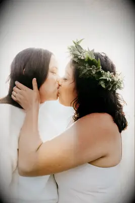 Natural curls with flower crown