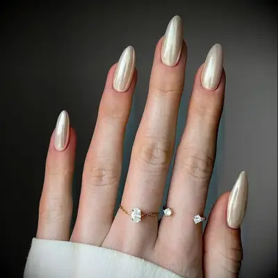 Off-white chrome wedding nails