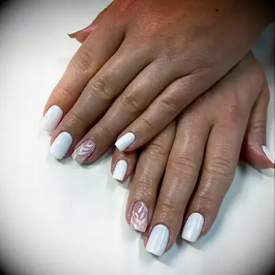 Accent white wedding nails