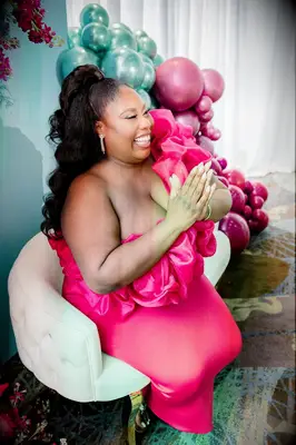 Classic winged liner bridesmaid makeup