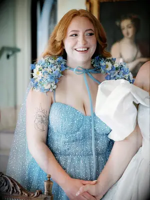 Soft neutral bridesmaid makeup