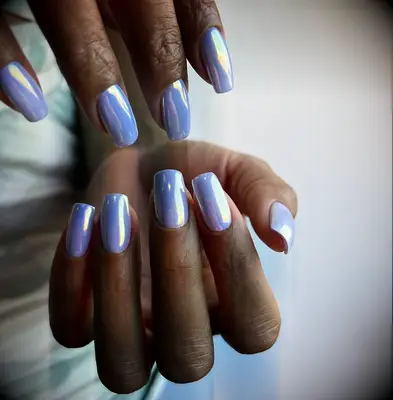 Pearly pastel wedding nails