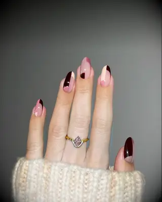 Geometric bachelorette nails
