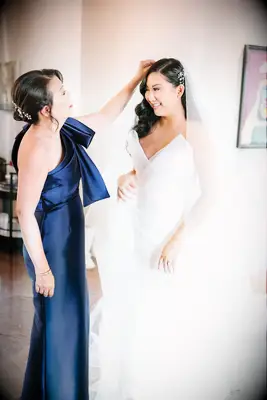 Sleek wave hairstyle