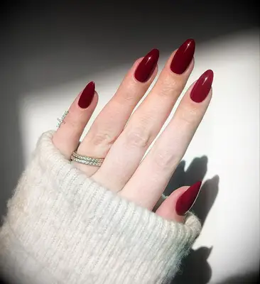 Cranberry wedding nails