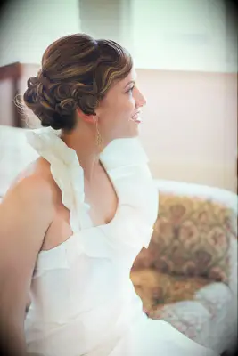 Retro-inspired updo for your wedding day