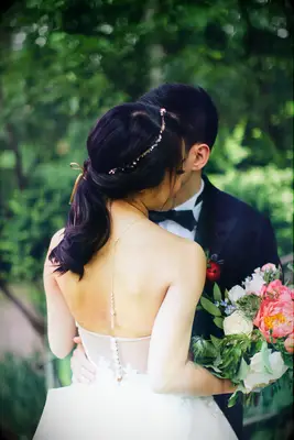 Low Ponytail With Headband for your wedding day hair