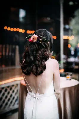 Curls with natural flowers