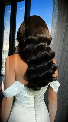 Old Hollywood waves bridesmaid hairstyle