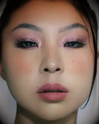 Pink glitter eyeshadow Valentine