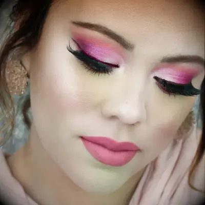 Pink smoky eye Valentine