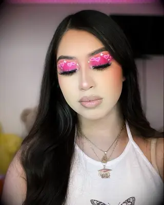 Pink neon heart Valentine