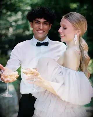 Bride with low wavy ponytail