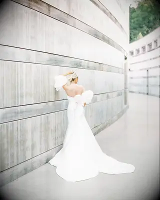 Bride with modern chignon hairstyle