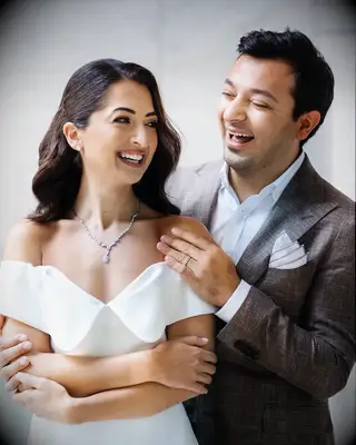 Bride with sleek waves