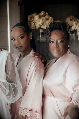 Lined eyes wedding makeup look