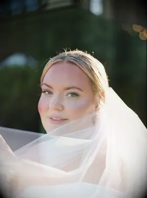 Old money makeup trend