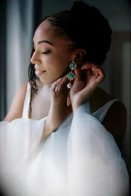 Shadow liner wedding makeup trend