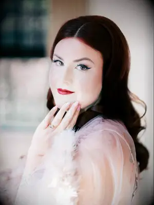 Pink almond shaped short wedding nails