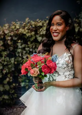 Dark red short wedding nails