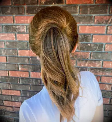 Simple wedding ponytail hairstyle
