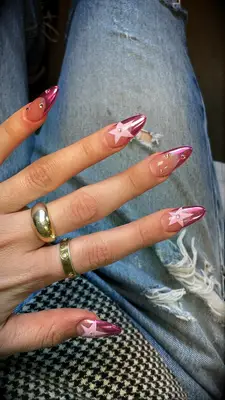 Pink ombre with stars wedding nails