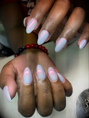 holographic wedding nail inspo