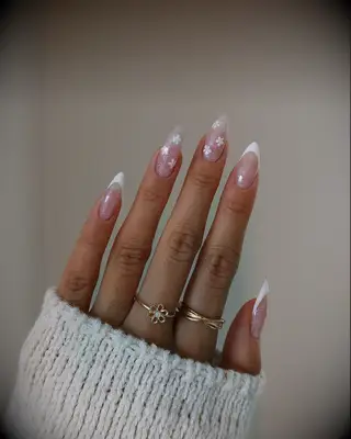 White shimmer floral nails engagement nail inspiration