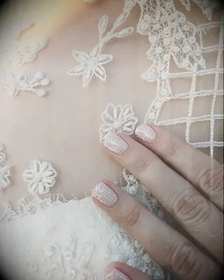Geometric art simple wedding nails