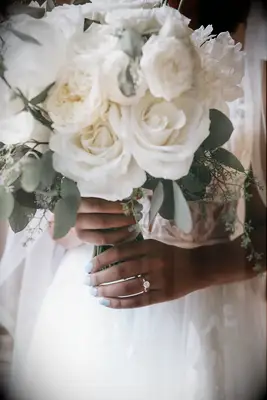 Blue simple wedding nails