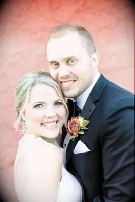 Peach Makeup for Blue Eyes