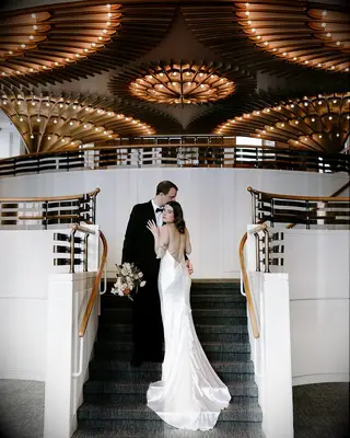 Short wedding hairstyle