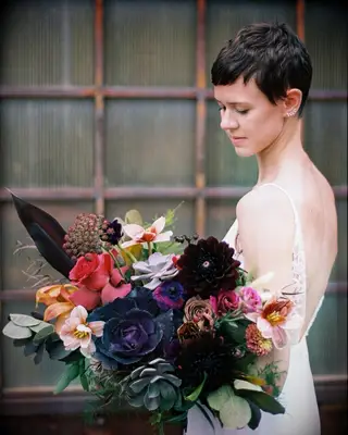Pixie cut wedding hairstyle