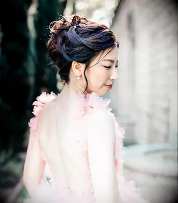 Structured updo wedding hairstyle