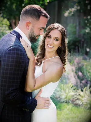 Soft smokey wedding makeup for brown eyes