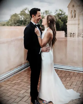 Hal up half down high neck dress wedding hairstyle