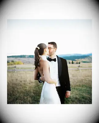 Ponytail wedding hairstyle for high neck dress