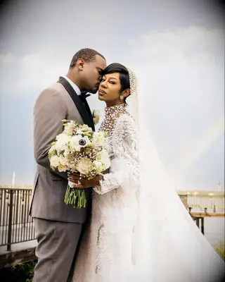 Elongated pixie high neck dress wedding hairstyle