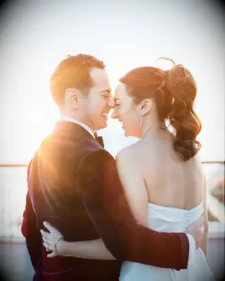 Classic curly pony tail